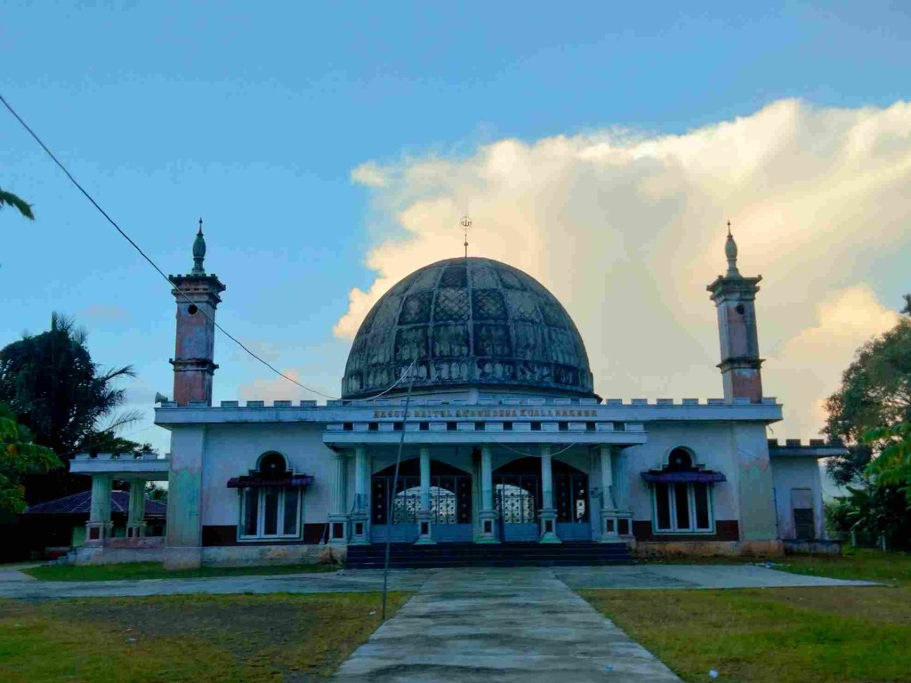 Masjid Desa Kuala Makmur